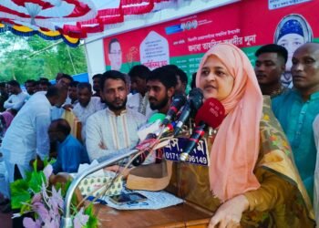 অদৃশ্য শক্তি’ মোকাবিলায় সতর্ক থাকার আহ্বান- তাহসিনা রুশদী লুনার