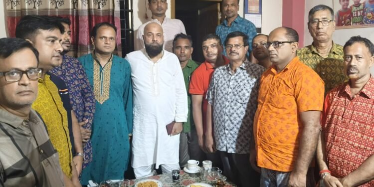 দুর্গাপূজা পরবর্তী সনাতন ধর্মাবলম্বীদের সাথে এম এ মালিকের সৌহার্দ্য সভা ও পিঠা উৎসব