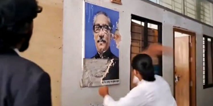 চট্টগ্রামে আওয়ামী লীগ কার্যালয় ভাঙচুর করে দখলে নিলো এনসিপি