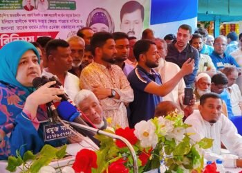 ঈমান ঠিক থাকলে অন্য কারো কাছ থেকে বেহেশতের টিকেট নেওয়া লাগবে না; তাহসিনা রুশদীর লুনা