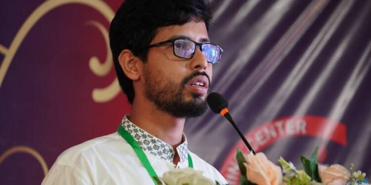 রাকসুর ভিপি পদে জয়ী শিবির সমর্থিত প্যানেলের মুস্তাকুর রহমান জাহিদ