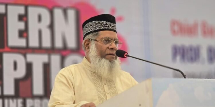 সিলেট-১ আসনে জামায়াত মনোনীত প্রার্থী মাওলানা হাবিবুর রহমানকে নিয়ে পুত্রের আবেগঘন স্ট্যাটাস আলোচনায়