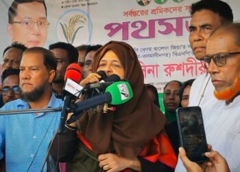 ইসলাম কারও ব্যক্তিগত সম্পত্তি নয়, ষড়যন্ত্র মোকাবেলায় মাঠে থাকার আহ্বান তাহসিনা রুশদী লুনার