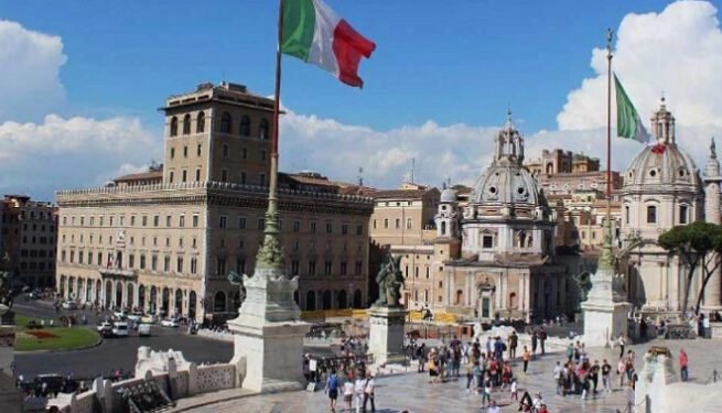 পাঁচ লাখ বিদেশি কর্মী নেবে ইতালি, অগ্রাধিকার পাবেন কারা