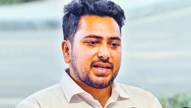 সব দল প্রস্তুত হওয়ার পর তফসিল ঘোষণার আহ্বান নাহিদ ইসলামের