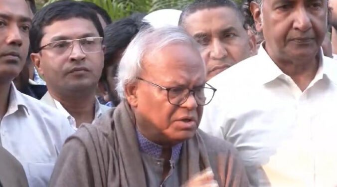 তারেক রহমান ‘উপযুক্ত সময়েই দেশে ফিরবেন’: রিজভী আহমেদ