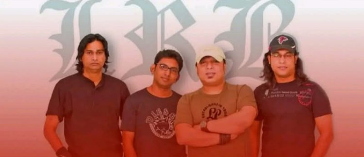 ২০০২ সালে চুয়েটে ইতিহাস গড়েছিল এলআরবি টানা ৭৪টি গান গেয়ে রাতভর সংগীতের মহাকাব্য রচনা করেন আয়ুব বাচ্চু