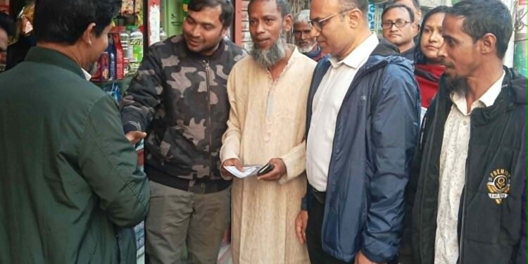 নগরীতে বাসদ মনোনীত প্রার্থী প্রণব জ্যোতি পাল এর কুশল বিনিময়