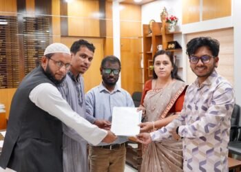 ব্যারিস্টার নুরুল হুদা জুনেদের পক্ষে সিলেট জেলা প্রশাসকের কার্যালয় থেকে আনুষ্ঠানিকভাবে মনোনয়ন পত্র সংগ্রহ করা হয়