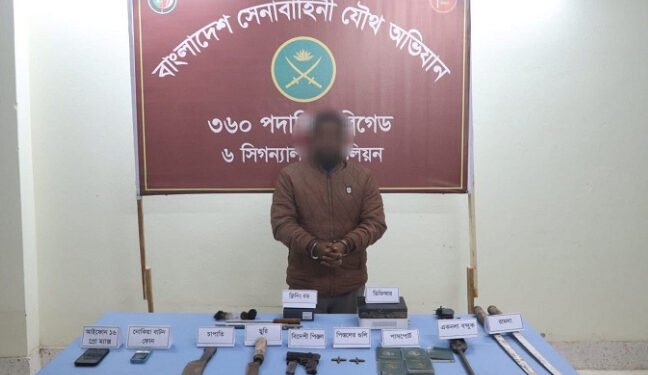 বিদেশি পিস্তলসহ ছাত্রলীগ সাধারণ সম্পাদক উজ্জল গ্রেপ্তার