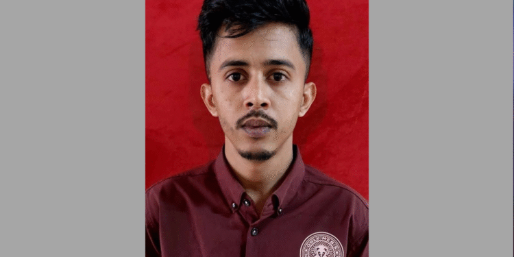 কোতোয়ালী মডেল থানা পুলিশ কর্তৃক শীর্ষ ছিনতাইকারী ও ডাকাত গ্রেফতারঃ