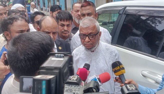 মধ্যপ্রচ্যে যুদ্ধের প্রভাব রেমিট্যান্সের পড়ার শঙ্কা প্রবাসীকল্যান মন্ত্রীর