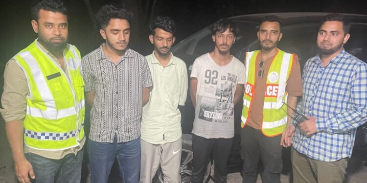 সিলেটে পেট্রোল পাম্প কর্মচারীর উপর হামলা ও ছুরিকাঘাত: তিন আসামি গ্রেফতার